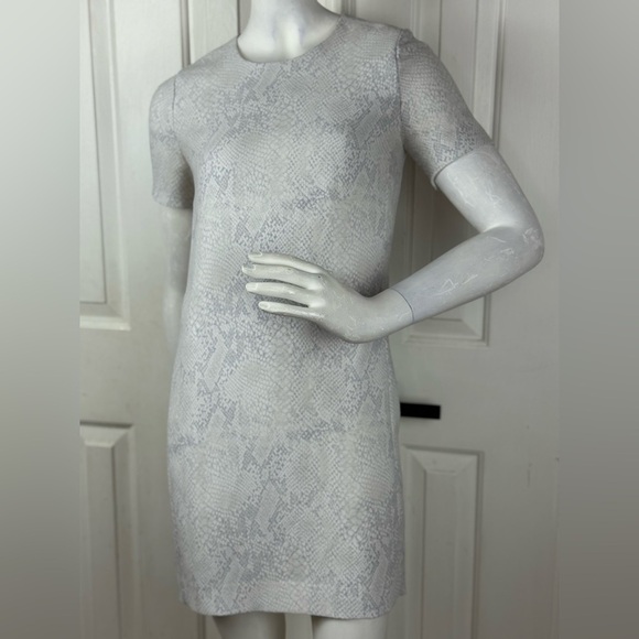 Babaton Snakeskin Pattern Dress. D17 - Picture 12 of 14